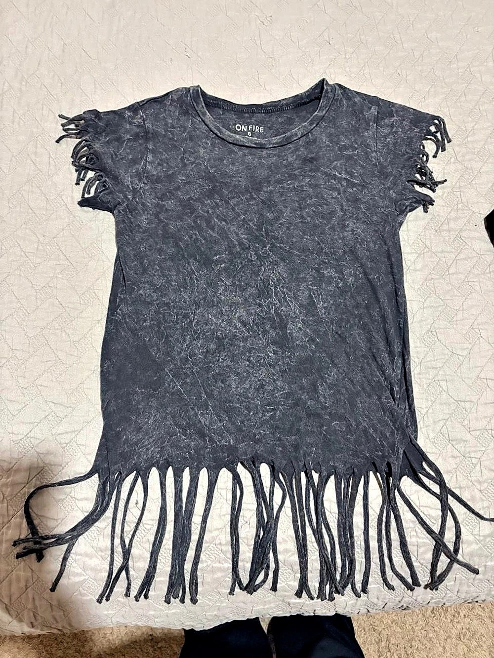 On Fire Fringe Short Sleeve Tee in Black Size Small